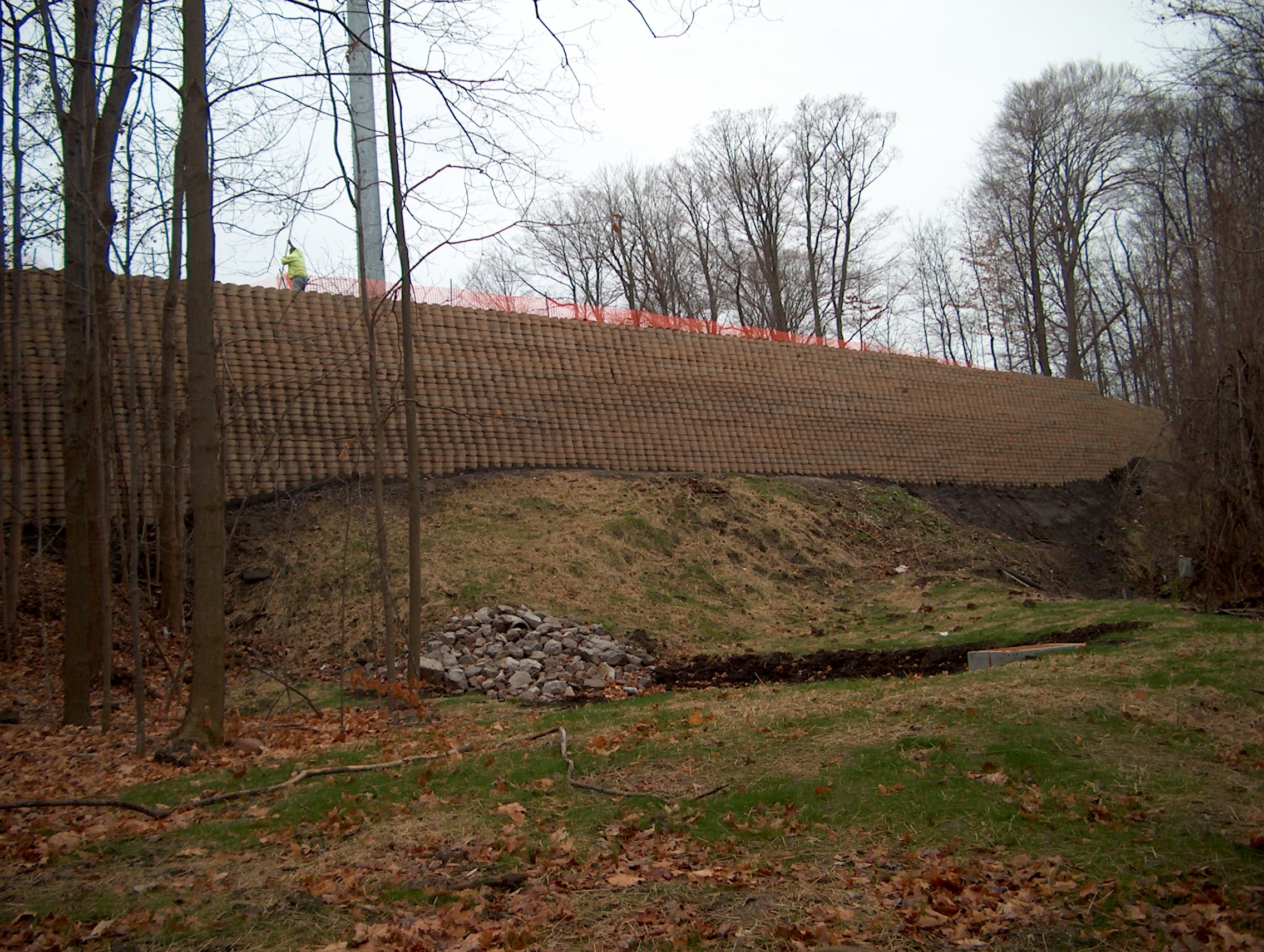 Geoweb Retaining Walls Presto Geosystems Geoweb Retaining Wall Before Vegetation